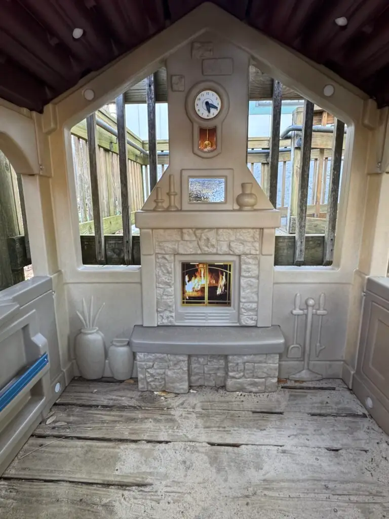 [NEW] Cottage Playhouse for Playground